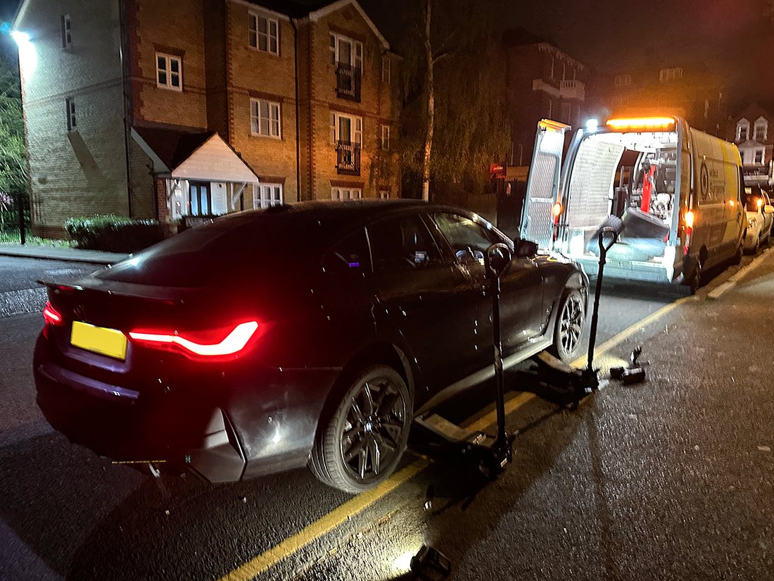 Night-time mobile tyre call-out