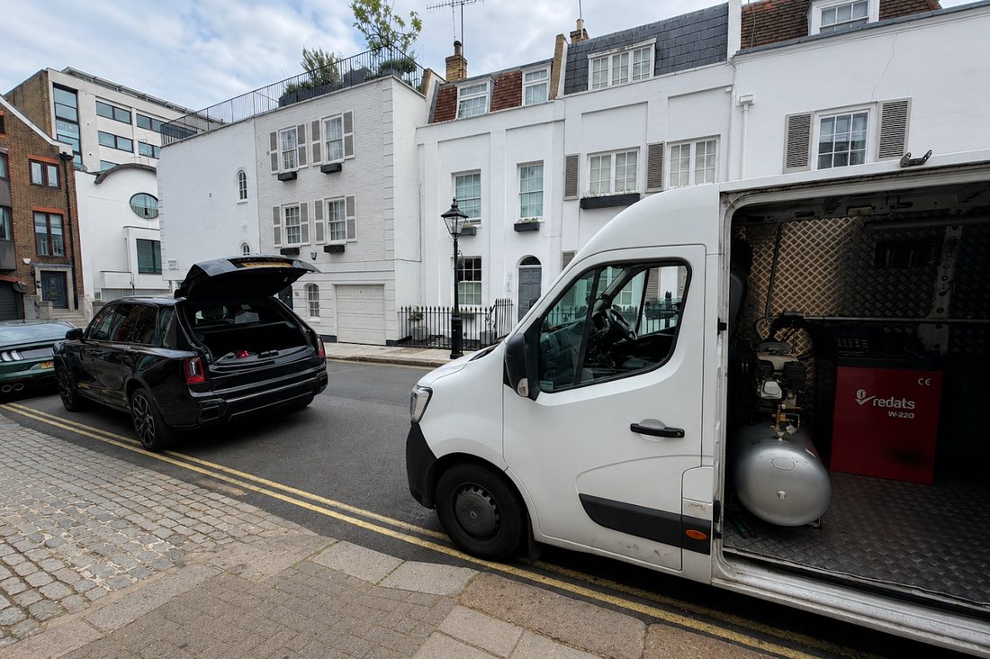 Mobile tyre van in a residential area