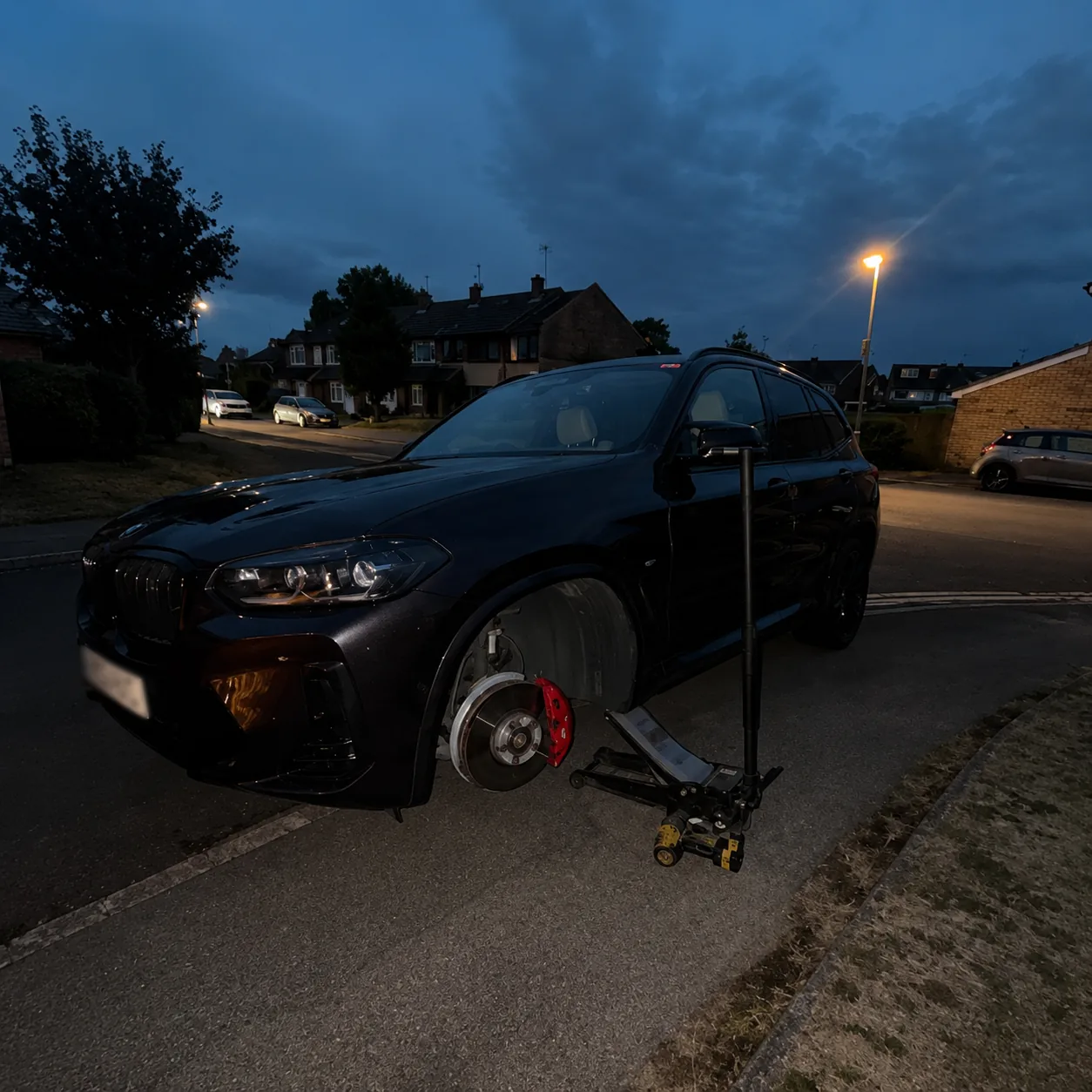 Mobile tyre call-out handled with a dedicated service van
